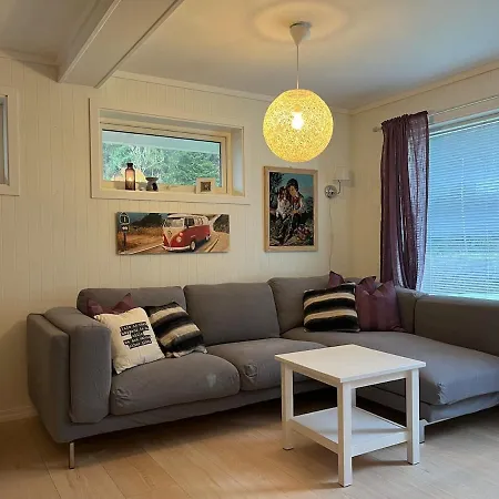Spacious In Apartment *